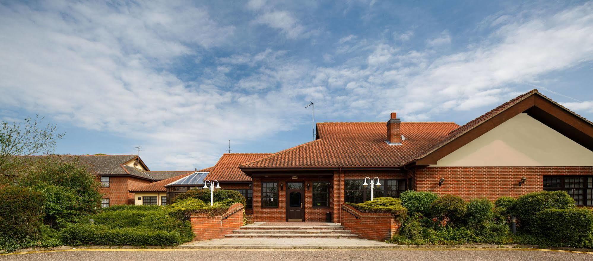 Dragonfly Hotel Colchester Exterior foto